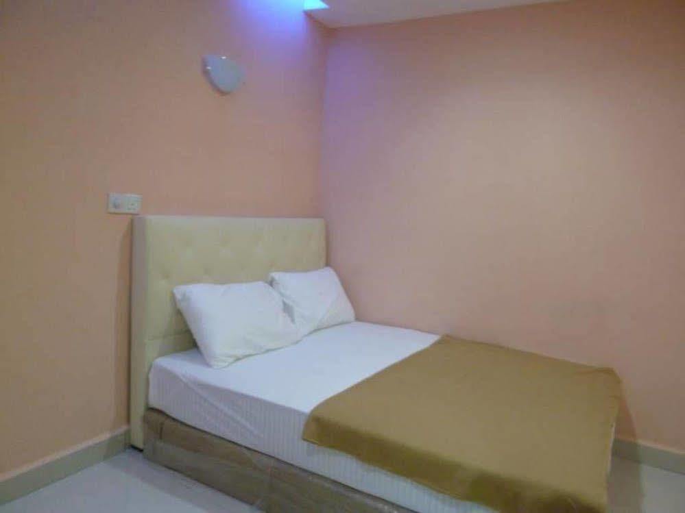 Hotel Nilai H2 Exterior foto